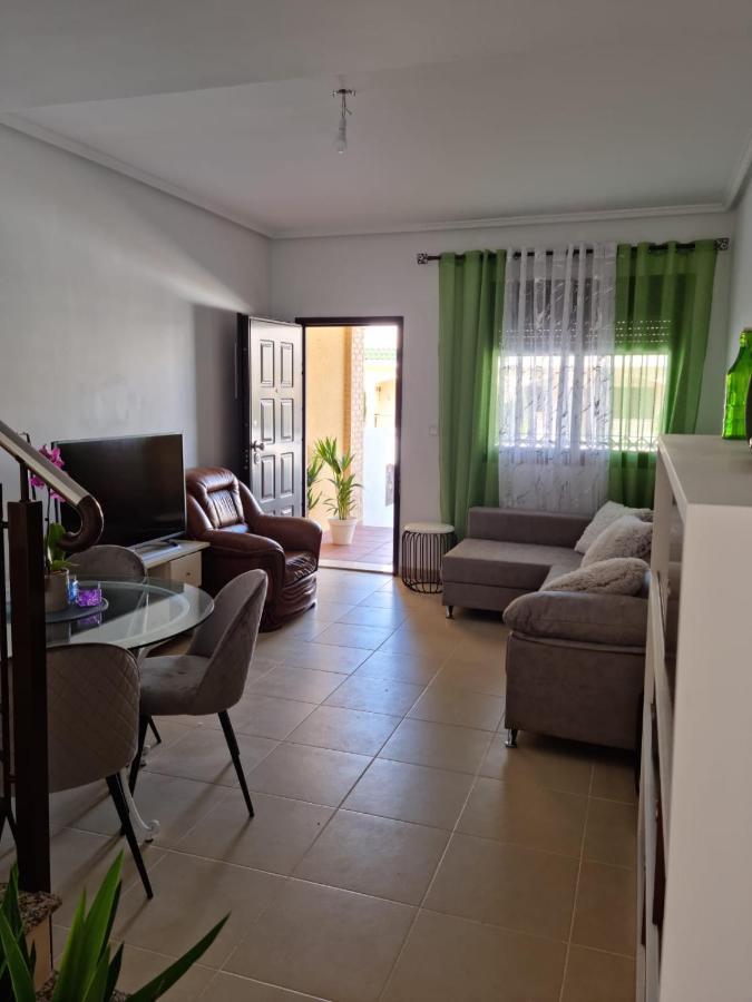 Agradable Adosado Con Piscina Villa Ciudad Quesada Dış mekan fotoğraf