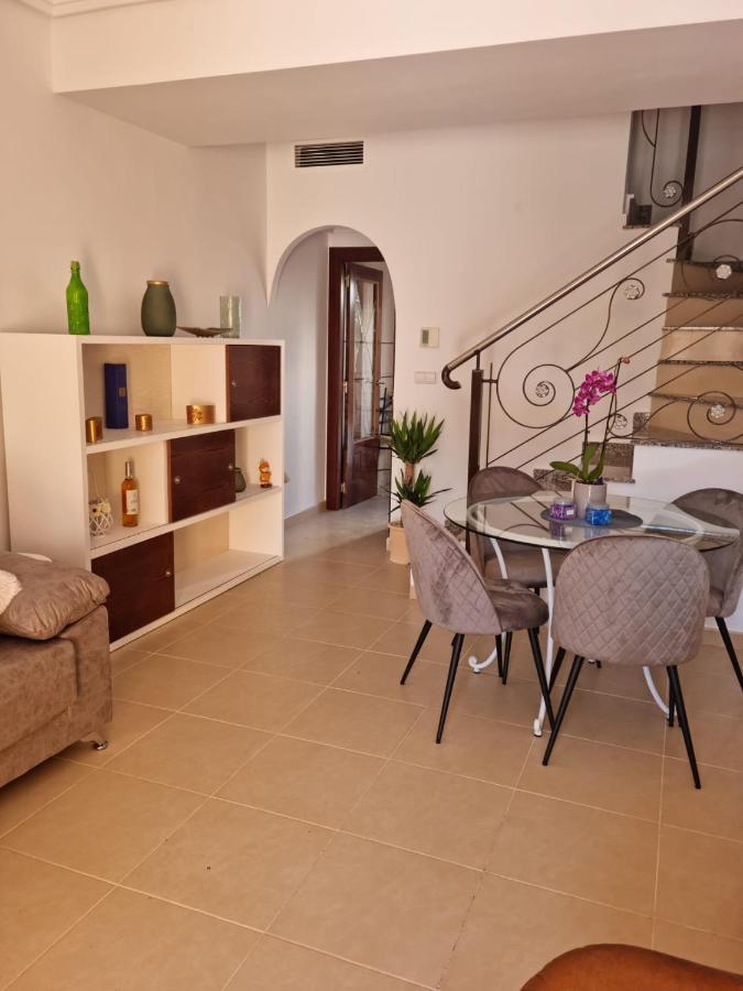 Agradable Adosado Con Piscina Villa Ciudad Quesada Dış mekan fotoğraf